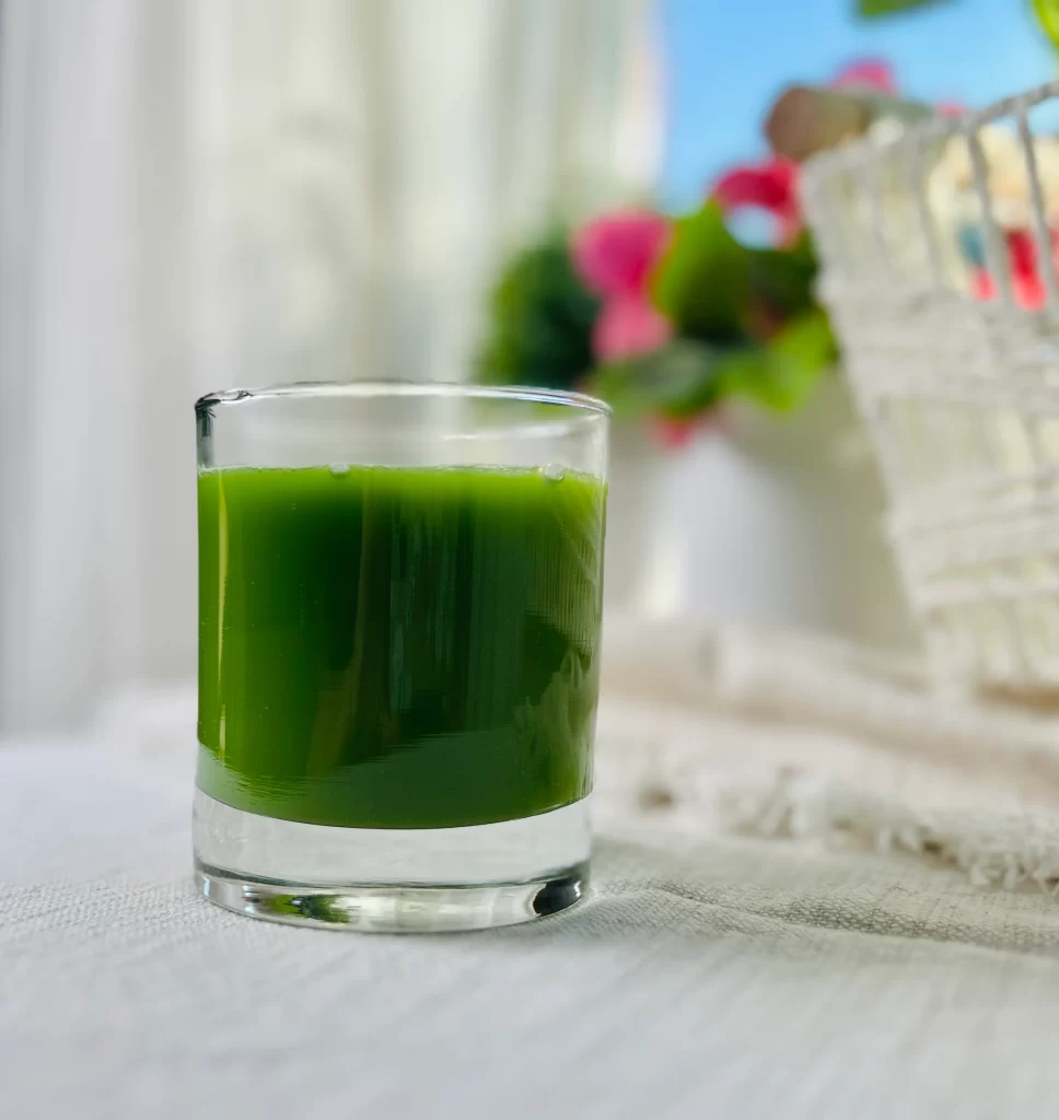 green juice, holistic wellness, holistic methods, detox, healing foods, natural medicine